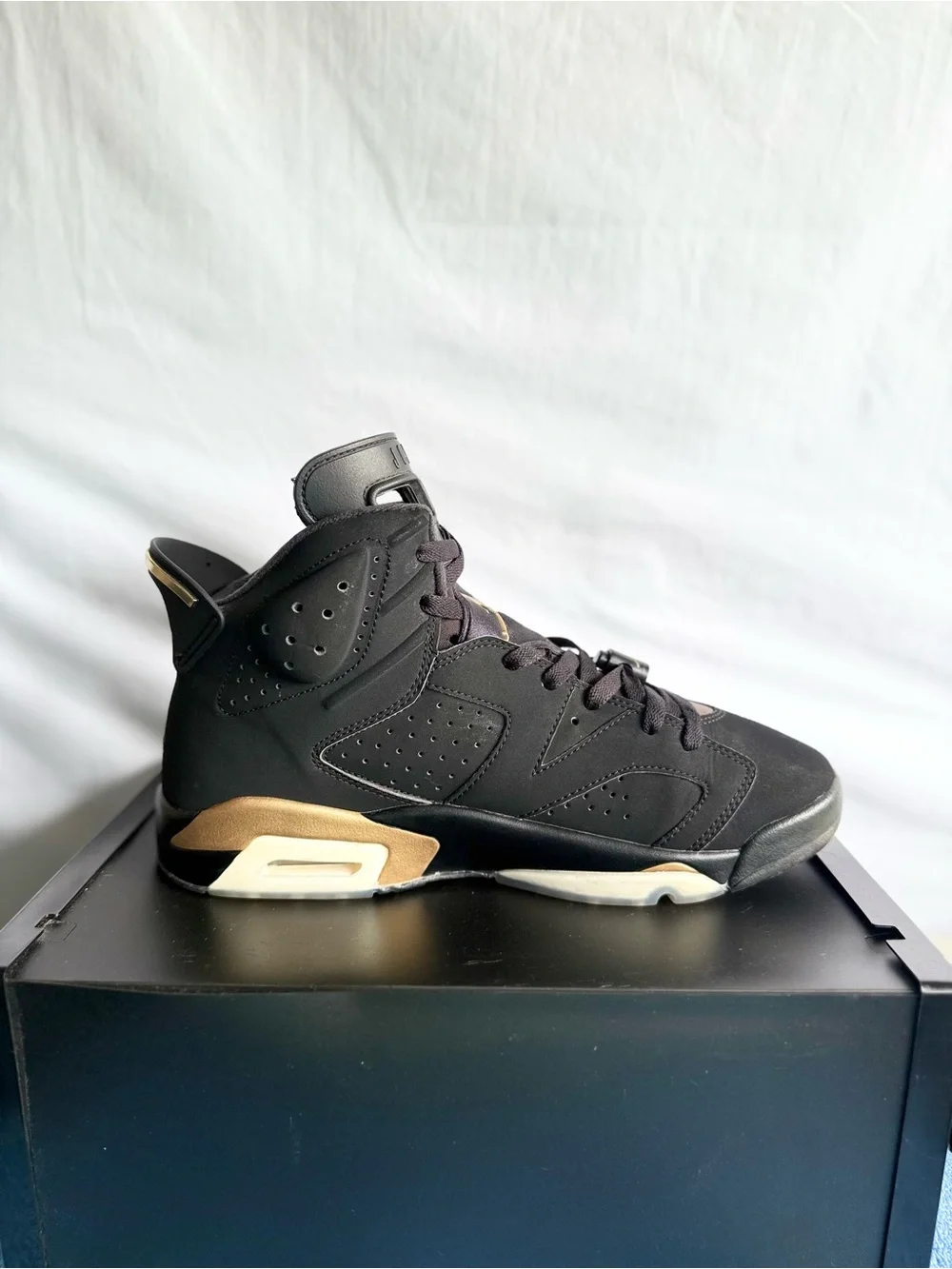 AUTHENTIC Jordan 6 Retro DMP Size 10 CT4954 007 2020 PRE-OWNED